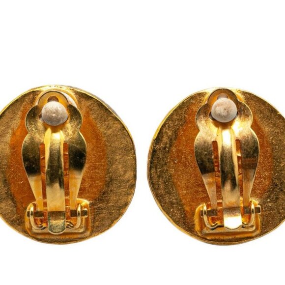 CHANEL CC Logo Round Clip-On Earrings Gold Tone 94A Auth w/Box #62069 - Picture 5 of 6